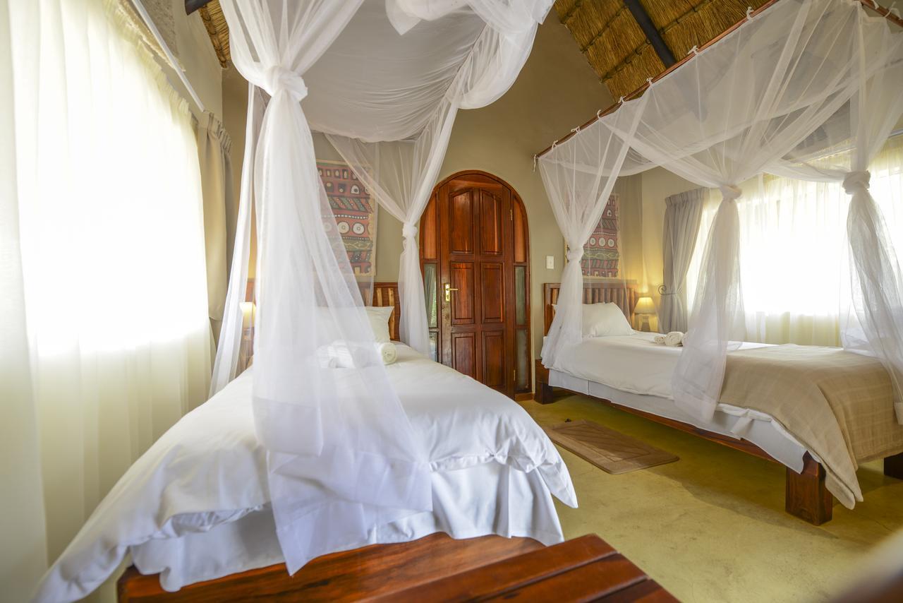 Hobatere lodge Otjovasandu Exterior foto