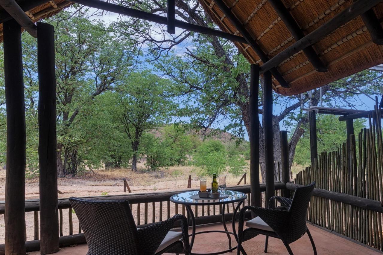 Hobatere lodge Otjovasandu Exterior foto